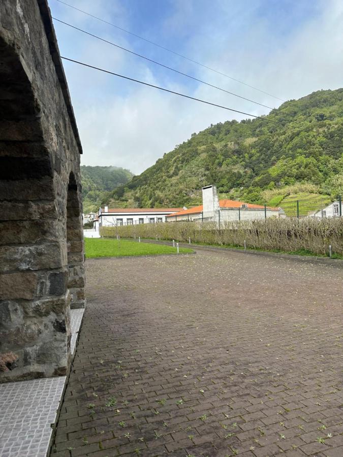 Вилла Casa Do Moinho Faial da Terra Экстерьер фото